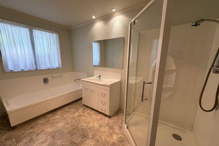 Photo of property in 1 Moorhouse Street, Taradale, Napier, 4112