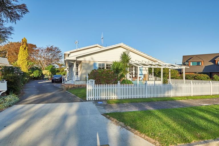 Photo of property in 10 Just Place, West End, Palmerston North, 4410
