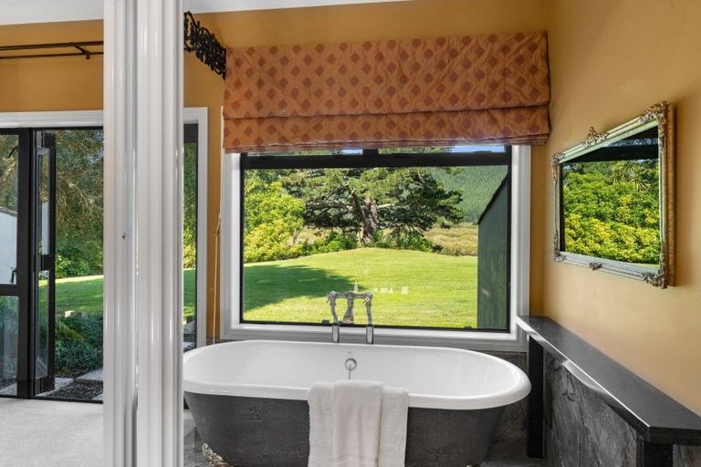 Photo of property in 82 Opoutere Road, Whangamata, 3691