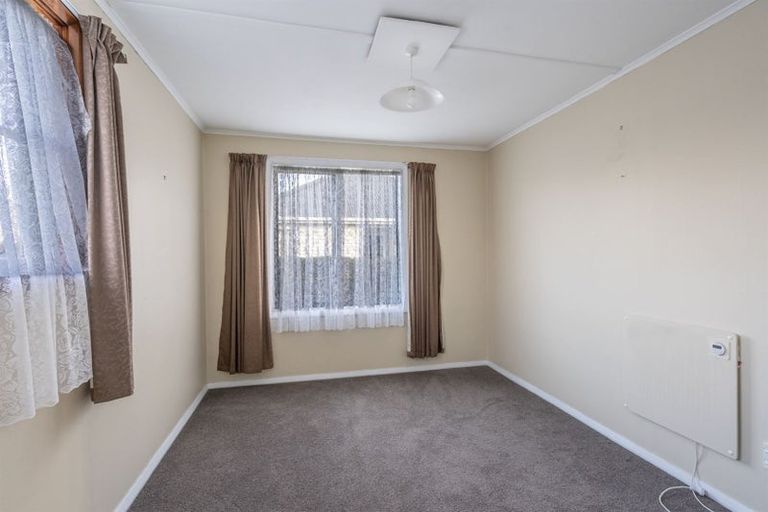 Photo of property in 24 Irving Street, Gore, 9710