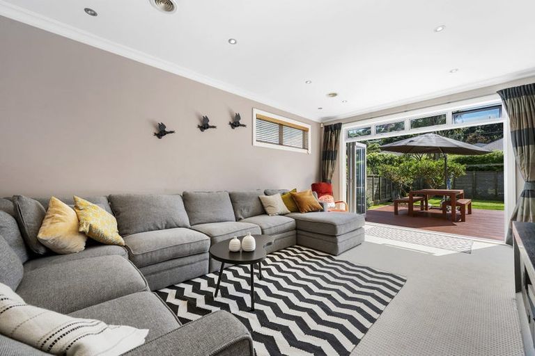 Photo of property in 5 Streatlam Crescent, Strathmore Park, Wellington, 6022