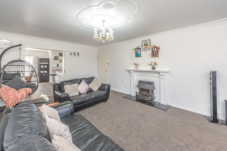 Photo of property in 2 Saint Helens Place, Tawhero, Whanganui, 4501