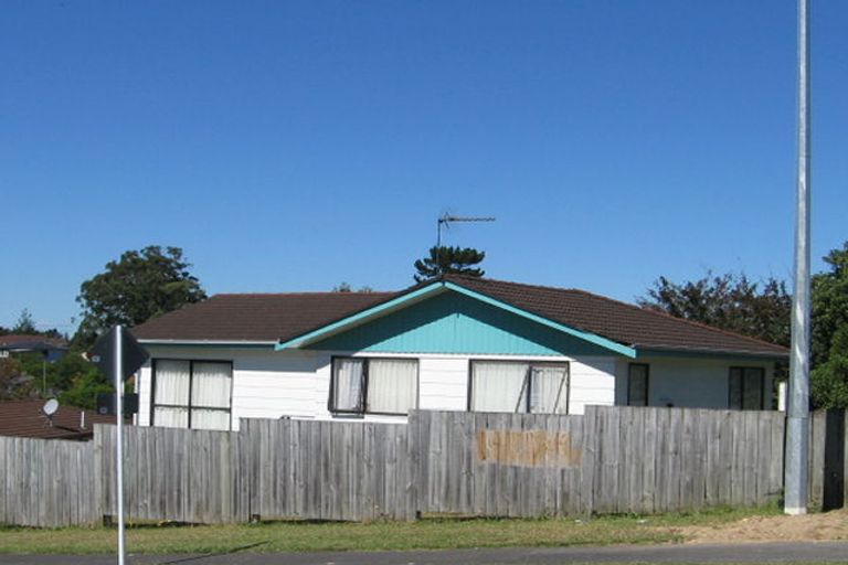 Photo of property in 133 Oreil Avenue, West Harbour, Auckland, 0618