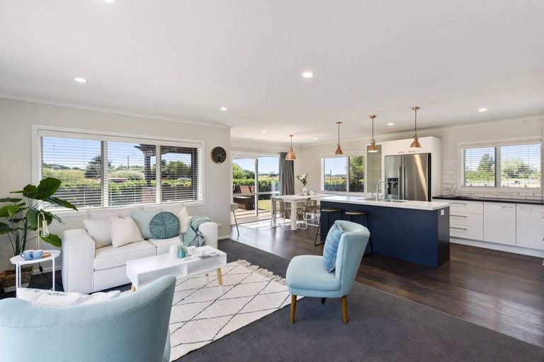 Photo of property in 123 Te Horo Beach Road, Te Horo, Otaki, 5581