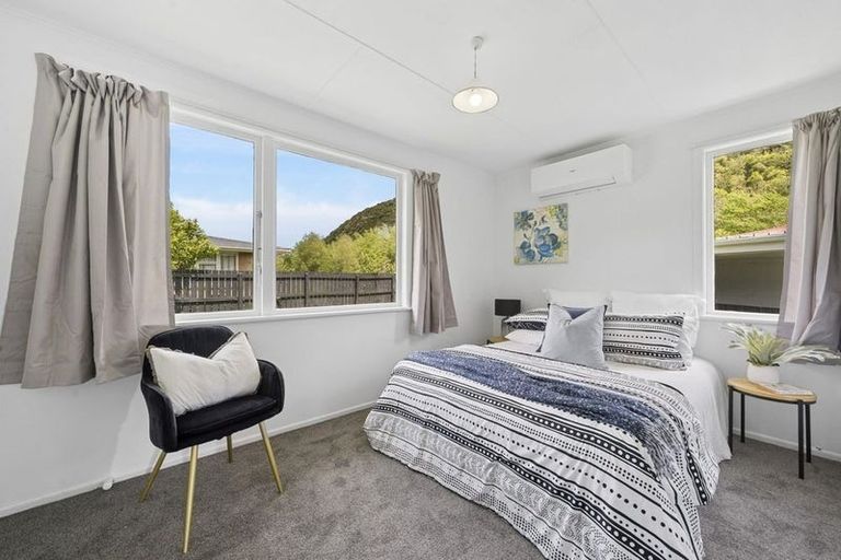 Photo of property in 9 Orewa Grove, Wainuiomata, Lower Hutt, 5014