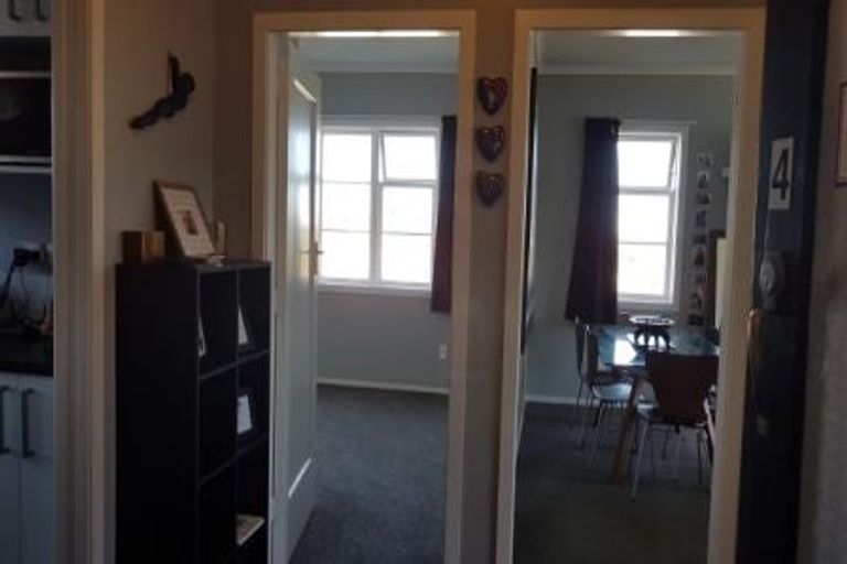 Photo of property in 2/2 Emerson Street, Petone, Lower Hutt, 5012