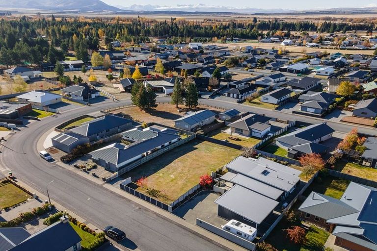 Photo of property in 29 Rhoboro Road, Twizel, 7901