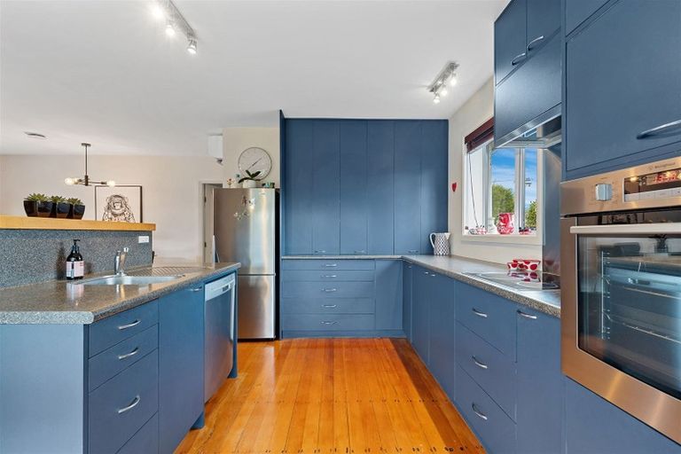 Photo of property in 61 Liverton Crescent, Bishopdale, Christchurch, 8053