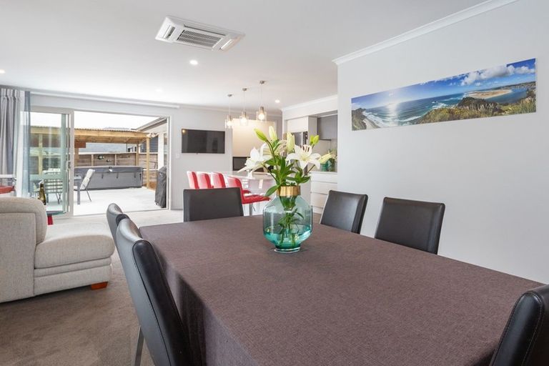 Photo of property in 28 Marram Place, Mangawhai Heads, Mangawhai, 0505