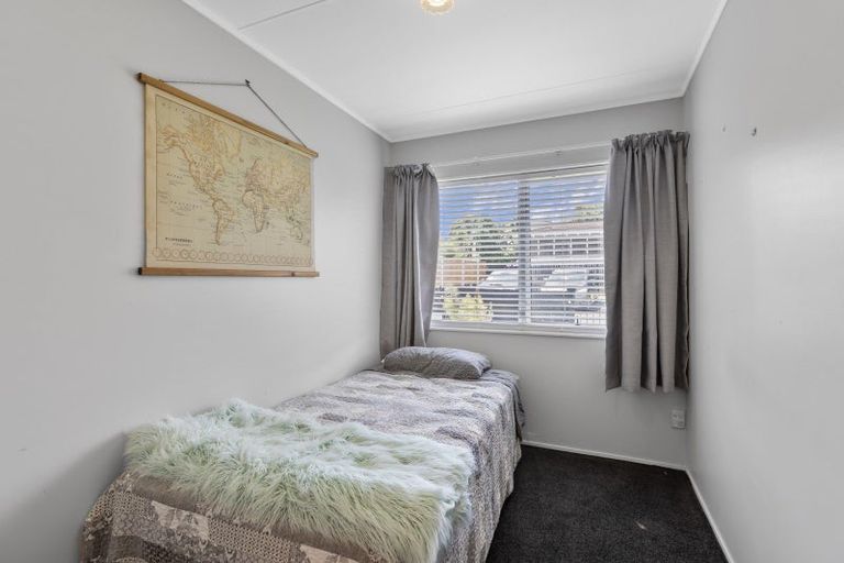Photo of property in 2/23 Tahurangi Place, Spotswood, New Plymouth, 4310