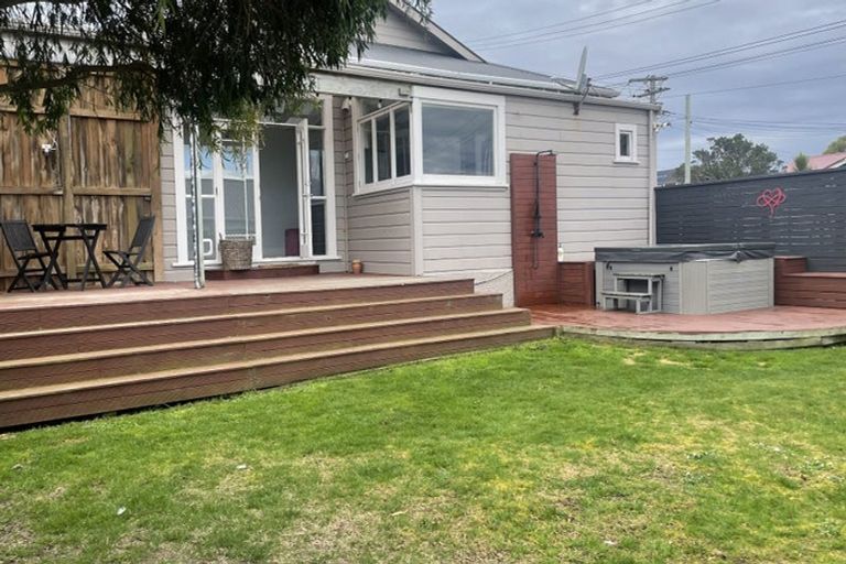 Photo of property in 92 Tomahawk Road, Andersons Bay, Dunedin, 9013