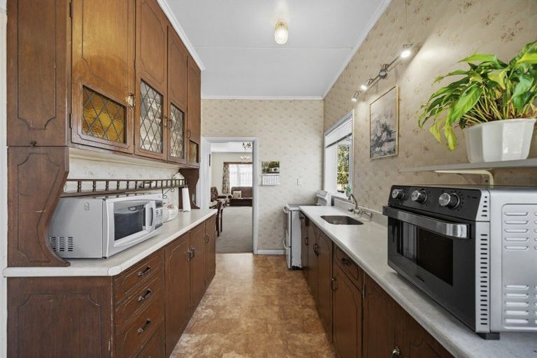 Photo of property in 77 Barker Road, Marewa, Napier, 4110