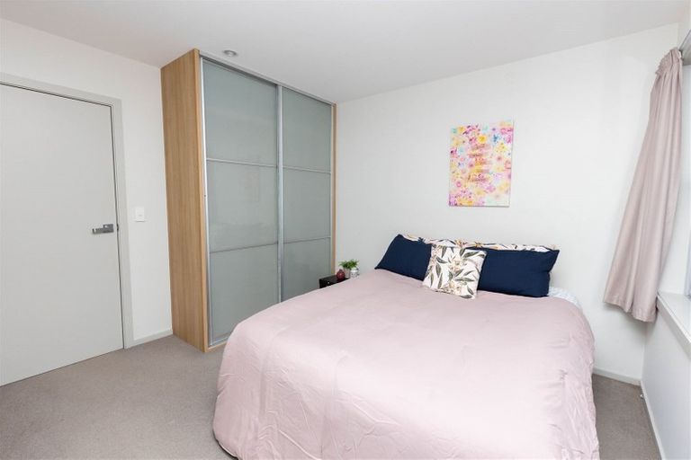 Photo of property in 19b Comber Place, Johnsonville, Wellington, 6037