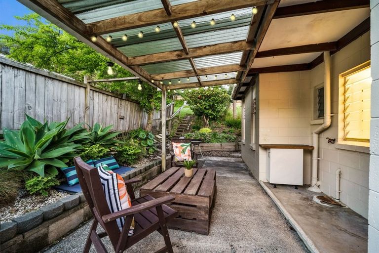 Photo of property in 1/50 Watea Road, Torbay, Auckland, 0630