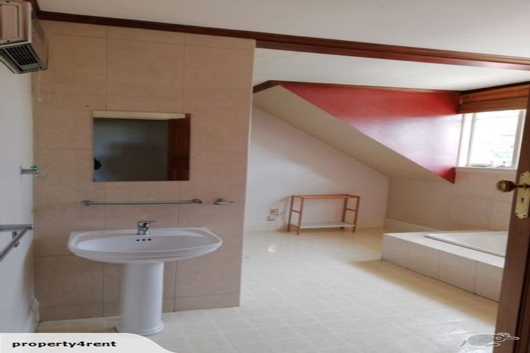 Photo of property in 11 Mays Road, St Albans, Christchurch, 8052