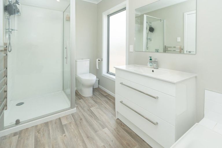 Photo of property in 2b Yorkshire Road, Silverdale, Hamilton, 3216