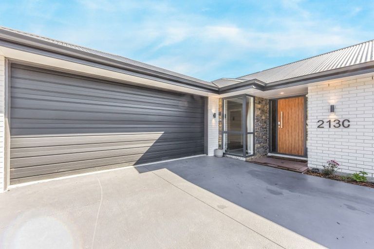 Photo of property in 213c Waikawa Road, Waikawa, Picton, 7220