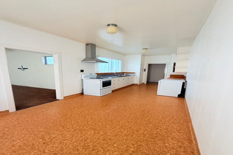 Photo of property in 72 Macdonald Street, Elgin, Gisborne, 4010