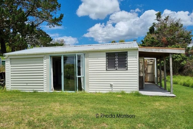 Photo of property in 208 Petley Road, Paparoa, 0571