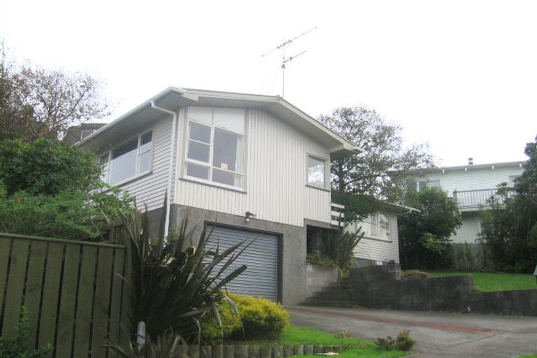 Photo of property in 5 Camellia Terrace, Maungaraki, Lower Hutt, 5010