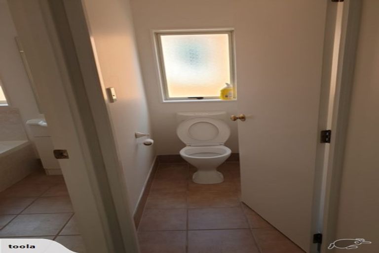 Photo of property in 14 Kilmarnock Avenue, Ranui, Auckland, 0612