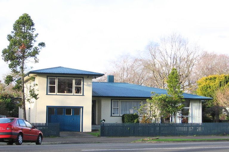 Photo of property in 121 Victoria Avenue, Hokowhitu, Palmerston North, 4410