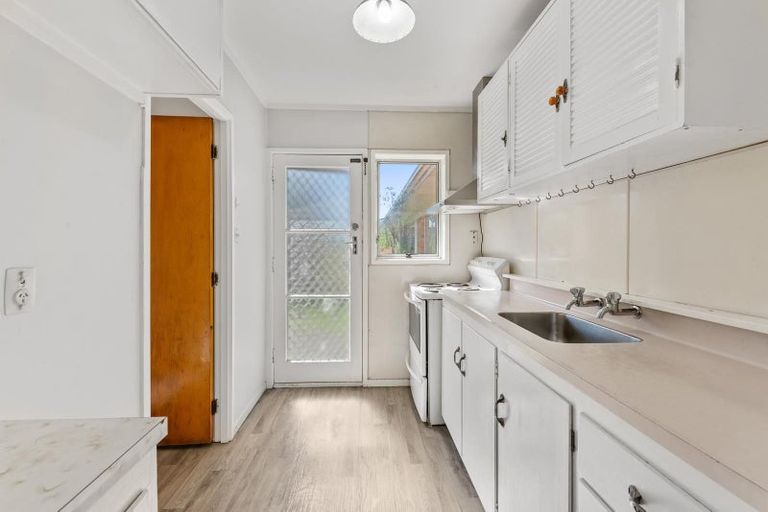 Photo of property in 6/79 Glendale Road, Glen Eden, Auckland, 0602