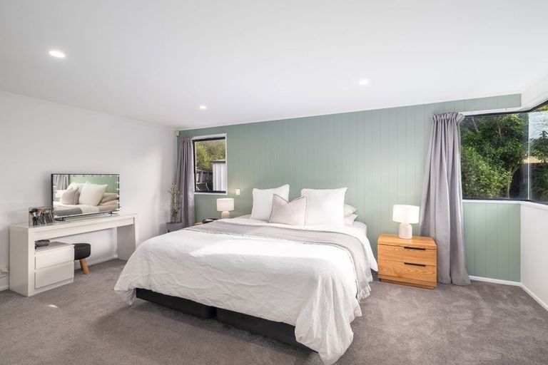 Photo of property in 115 Royal Park Drive, Parklands, Christchurch, 8083