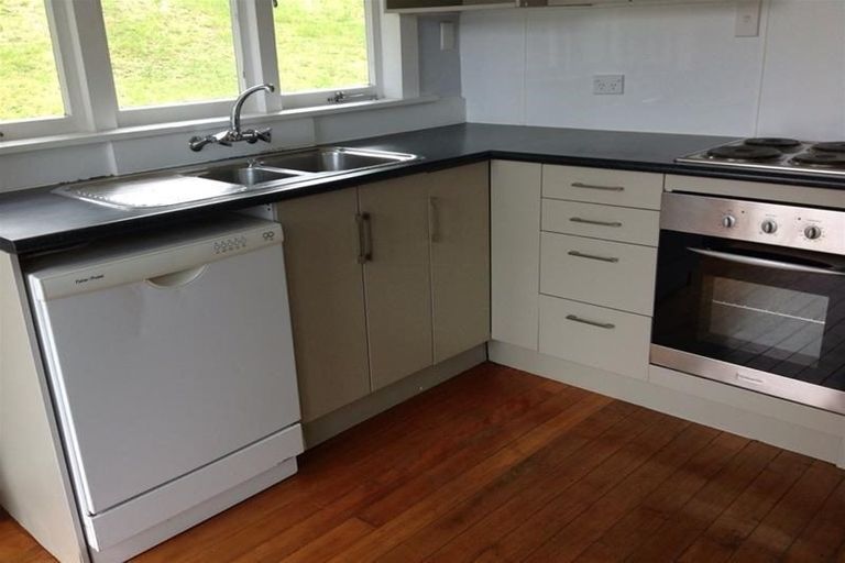 Photo of property in 43b Hook Road, Paparoa, 0571