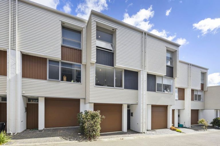 Photo of property in The Altair, 20/120 Rintoul Street, Newtown, Wellington, 6021