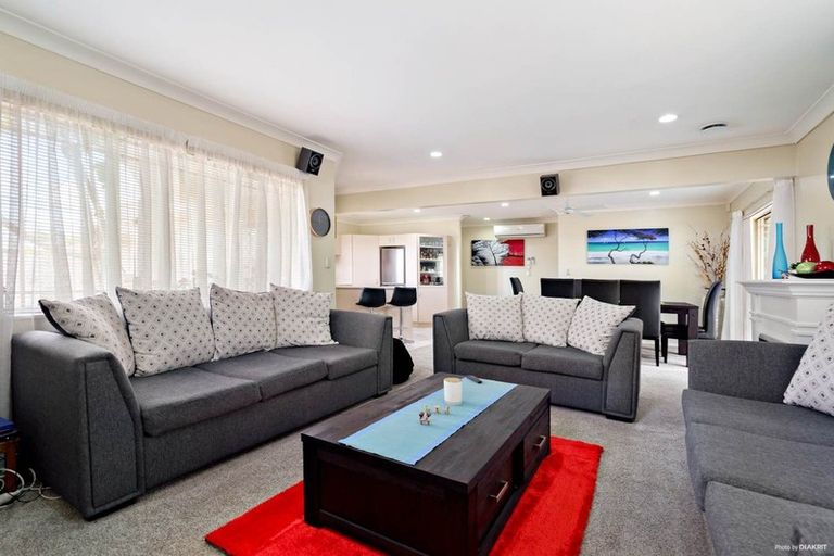 Photo of property in 96 Nikau Street, New Lynn, Auckland, 0600