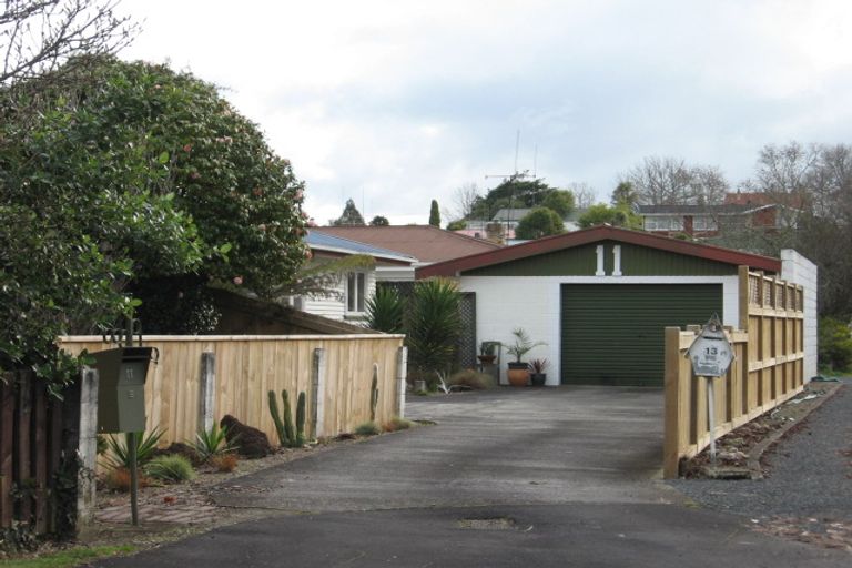 Photo of property in 11 Panair Crescent, Hillcrest, Hamilton, 3216
