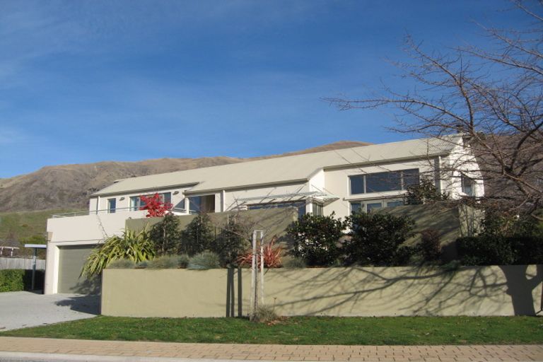 Photo of property in 91 Meadowstone Drive, Wanaka, 9305