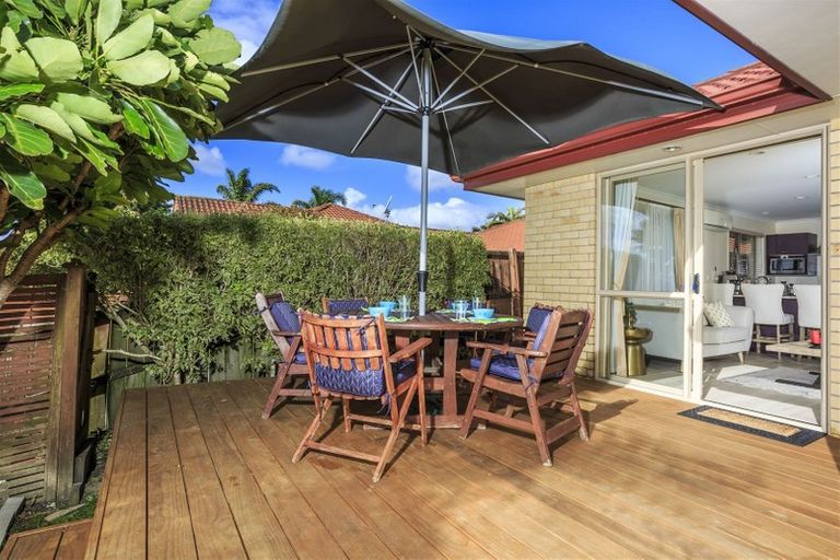 Photo of property in 5 Apsley Rise, Henderson, Auckland, 0612