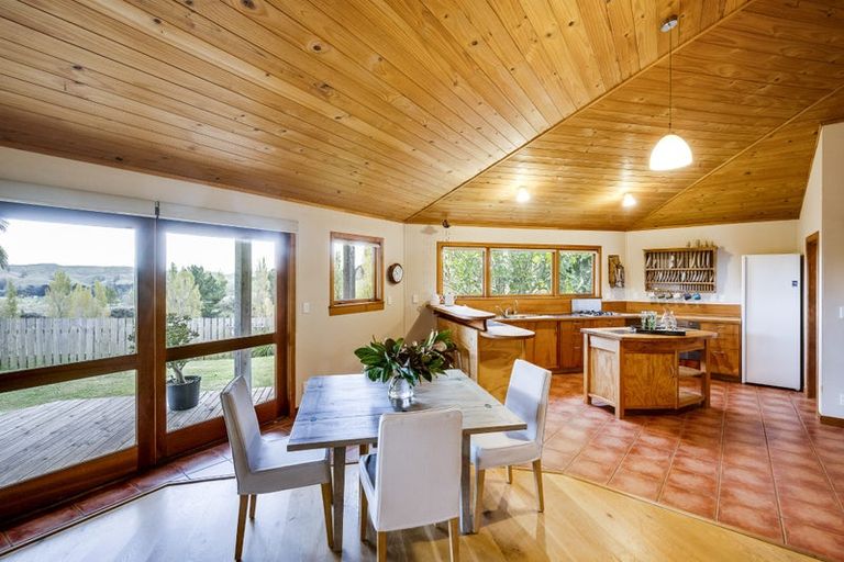 Photo of property in 565 Maraetotara Road, Maraetotara, Havelock North, 4294