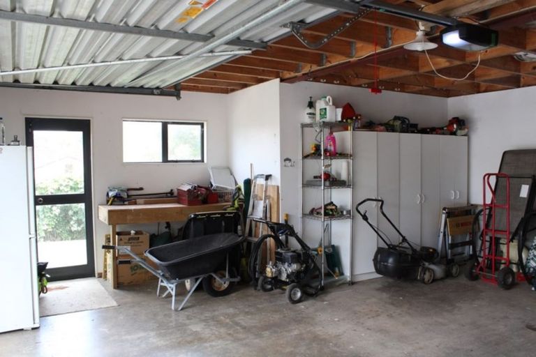 Photo of property in 16 Ridgeway Drive, Te Kamo, Whangarei, 0112