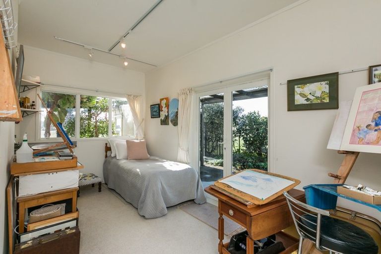 Photo of property in 147 Middle Road, Havelock North, 4130