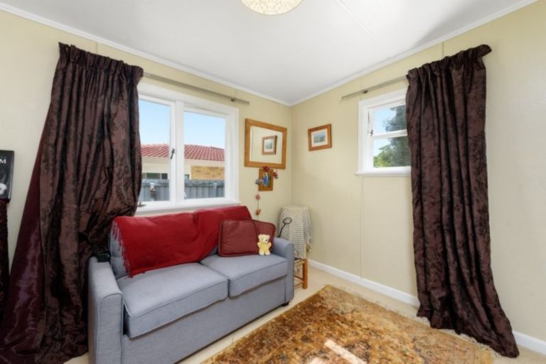 Photo of property in 496c Devonport Road, Tauranga South, Tauranga, 3112