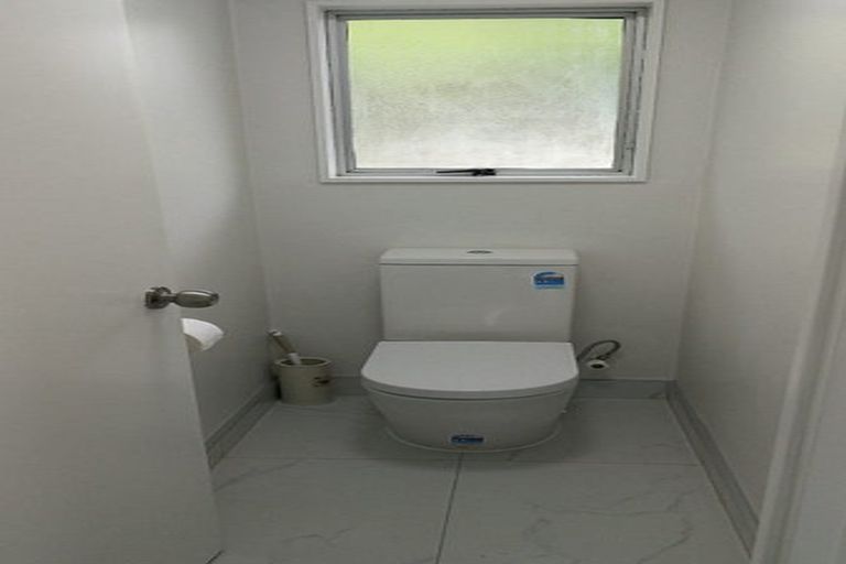 Photo of property in 1/41 Yeovil Road, Te Atatu Peninsula, Auckland, 0610