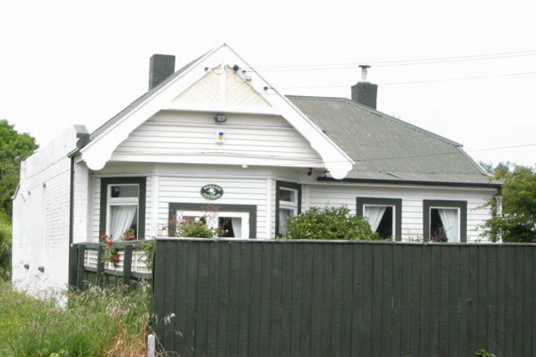 Photo of property in 1/50 Avalon Street, Richmond, Christchurch, 8013