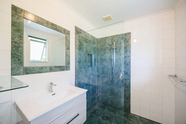 Photo of property in 19 Barnett Drive, Marton, 4710