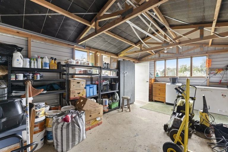 Photo of property in 10 Sandown Street, Waihola, Milton, 9073