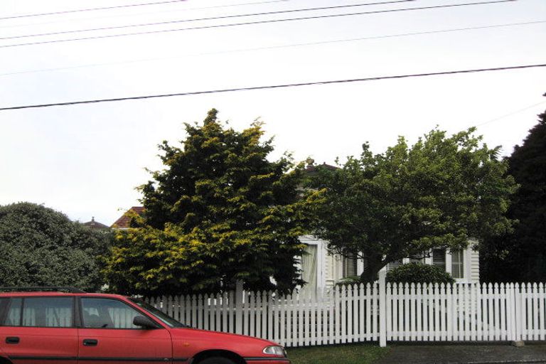 Photo of property in 51 Donald Street, Karori, Wellington, 6012
