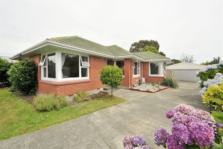 Photo of property in 7 Bendale Place, Avonhead, Christchurch, 8042
