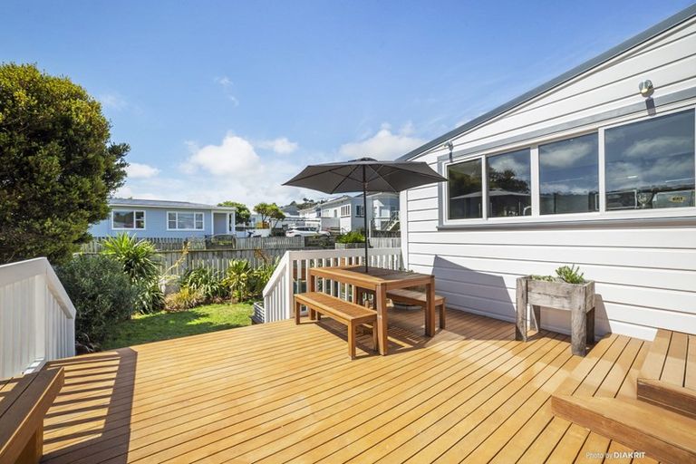 Photo of property in 30 Liffey Street, Island Bay, Wellington, 6023