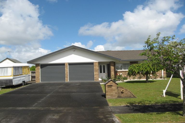 Photo of property in 34 Perotti Place, Conifer Grove, Takanini, 2112