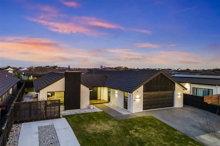 Photo of property in 54 Roy Hilton Drive, Flagstaff, Hamilton, 3210