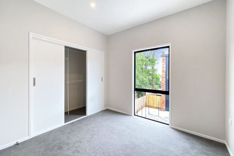 Photo of property in 4 Whakarato Way, Takanini, 2112