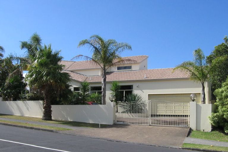 Photo of property in 51 Picasso Drive, West Harbour, Auckland, 0618
