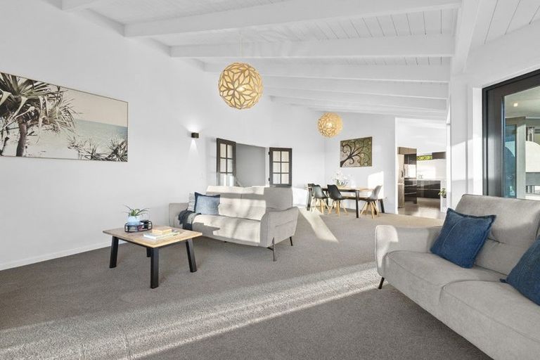 Photo of property in 12a Ridge Lane, New Plymouth, 4310